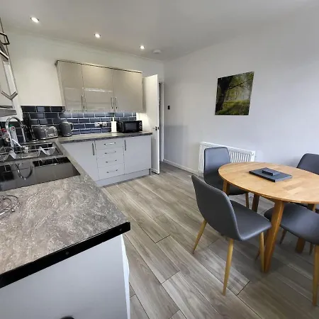 Spacious Three Bedroom Bungalow Kirkham  Exterior photo