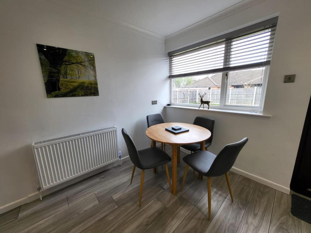 Holiday home Spacious Three Bedroom *